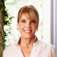 Photo of Laura Turner Seydel